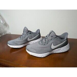 Nike Revolution 5 Running Shoes Men's 8.5 Wide Gray BQ6714-002 Sneakers EUC